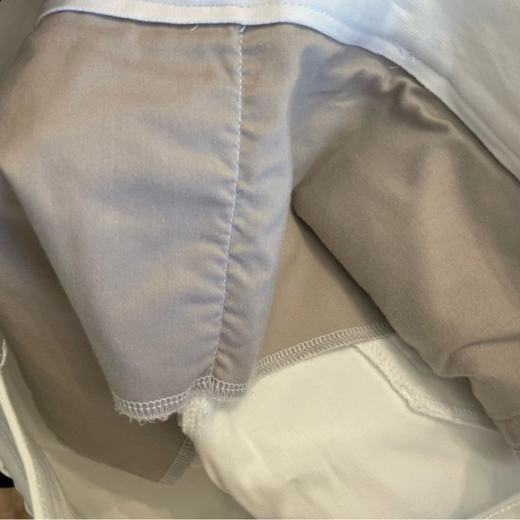 SPANX Women’s White High Waist Slimming Pull On Shorts Size Medium - Picture 9 of 10